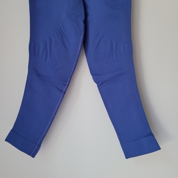 LULULEMON Zone In Crop - Picture 5 of 10